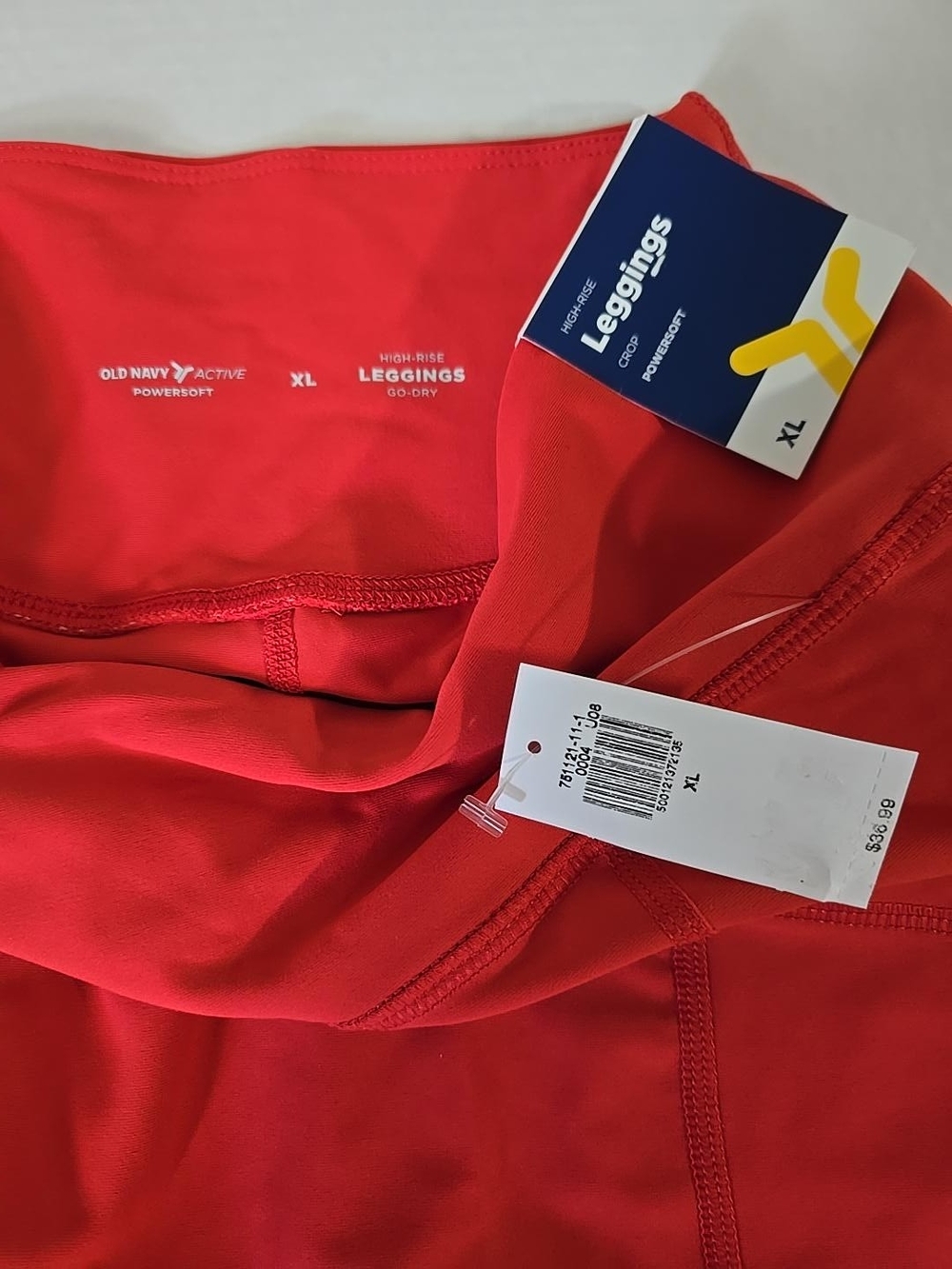 Old Navy Red Cropped Active Capri Pants - Picture 2 of 2